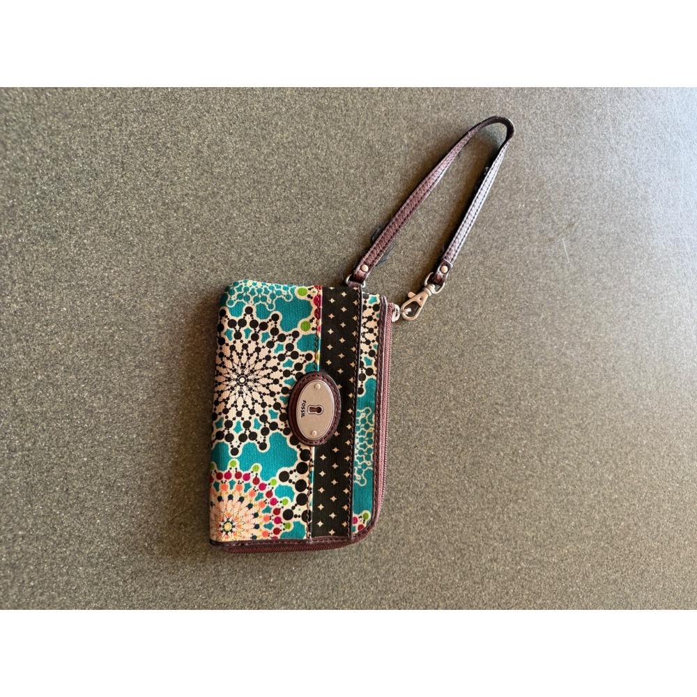 Fossil Key-Per Teal Floral Medallion Coated Canvas Wristlet Wallet Zip Around